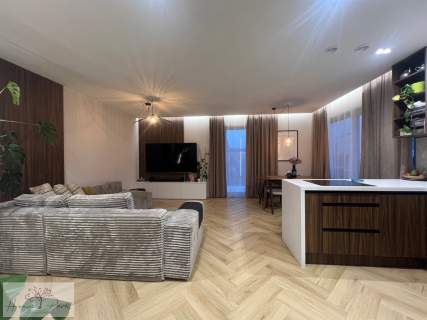 Apartament z ogródkiem, zamknięte EKO osiedle