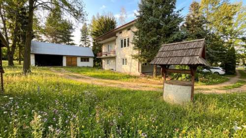 Siedlisko z dużym domem, działka budowlana 1,3 ha, ogrodzona