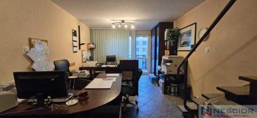 Sprzedam dwupoziomowe mieszkanie 80m2-Centrum