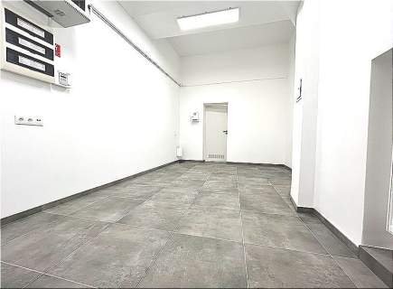 Wynajem lokal użytkowy Opole centrum 69 m2.