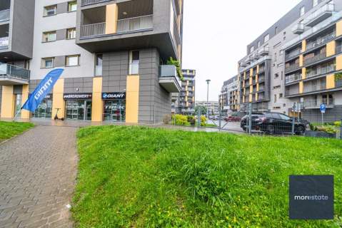 parterowy lokal użytkowy z dużą witryną Czyżyny