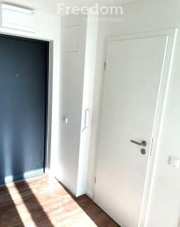 Słoneczne 2 pokoje gotowe do umeblowania.