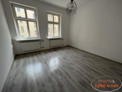 BEZCZYNSZOWE / 2 pok. CENTRUM JEŻYC - WAWRZYNIAKA