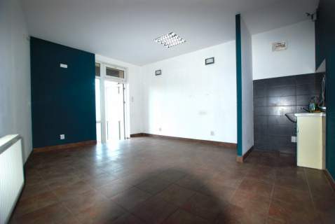 Lokal 20 m2, parter, wejście bezpośrednio z ulicy