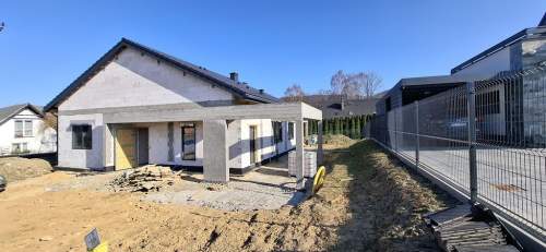 Nowy, parterowy dom z dużą działką - Kozy koło Bi