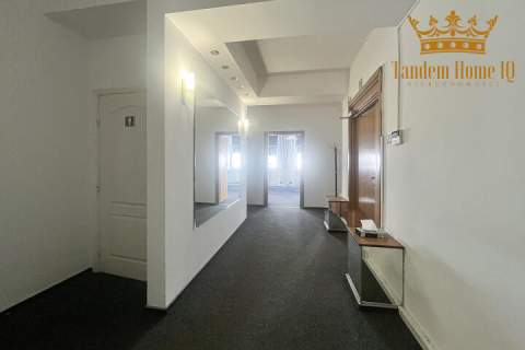 do wynajęcia 125m2 biura w kamienicy na Powiślu w budynku z windą