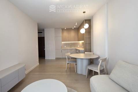 Centrum 3 pokoje, wysoki standard 55 m2, parking