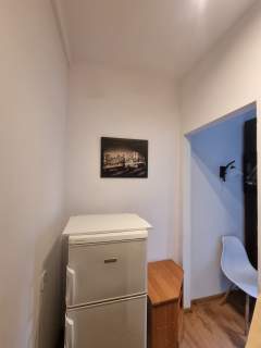 Mieszkanie przy Manufakturze, blok z cegły z windą, 37 m2