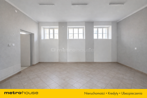 Lokal usługowo-handlowy w centrum miasta.