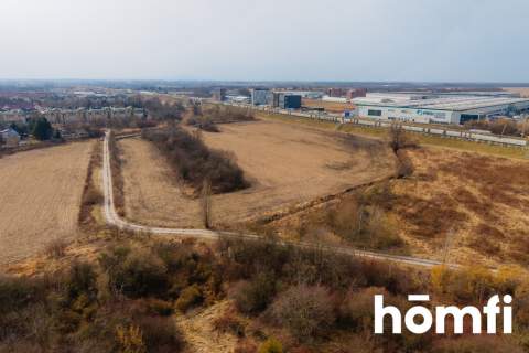 Działka budowlana usługowa z MPZP 0,75 ha AOW