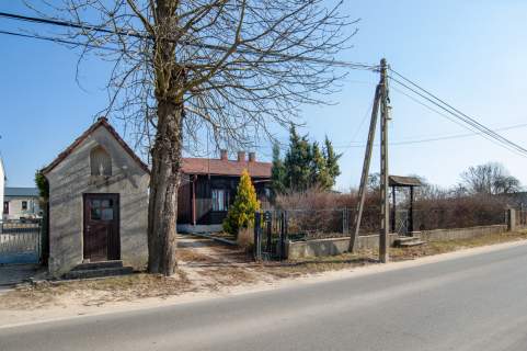 Klimatyczny drewniany dom, w Przybynów gm Żarki