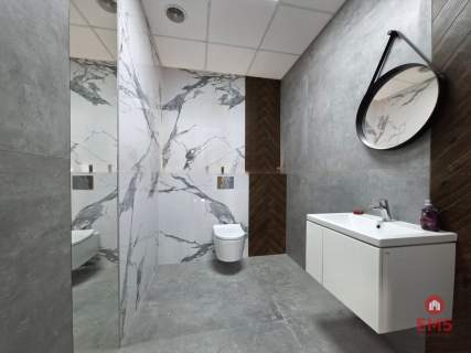 Lokal użytkowy 490 m2. Nowe Miasto.
