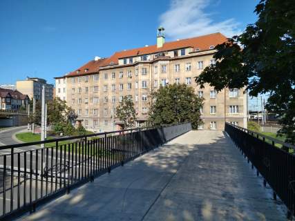 Słoneczne w klimatycznej kamienicy i sercu Gdyni