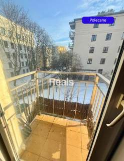 Metro Księcia Janusza. Mieszkanie z balkonem