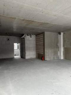 Lokal usługowy 71m2 stan deweloperski witryny