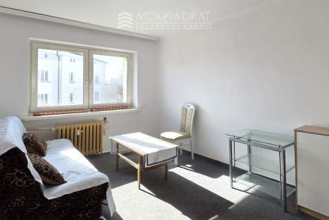 Centrum miasta, kawalerka 34 m2, bardzo tanio 