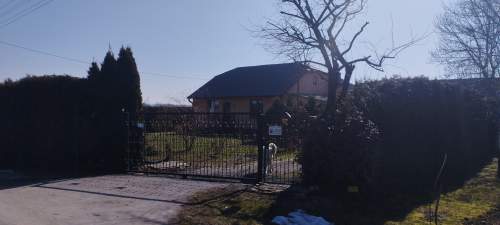 Siedlisko 2,25 ha dom 148 m garaż światłowód asfalt