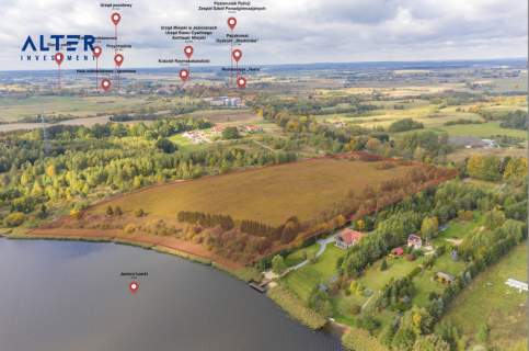 Grunt z linią brzegową oraz pozwoleniem na budowę