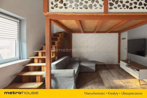 Dom 320 m 2 wejścia 9 pokoi Odrano-Wola