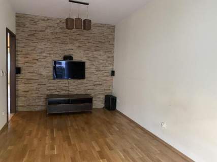Belveder Park z zamykanym garażem baklon 9m2