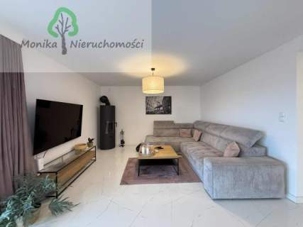 Nowy, nowoczesny, gotowy do zamieszkania - dom