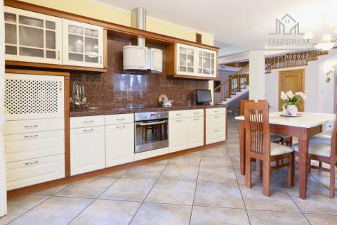 Prestiżowa nieruchomość w Koźminie 340m2