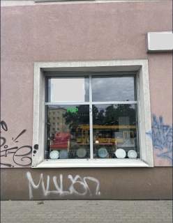 Duży narożny lokal przy ruchliwej ulicy