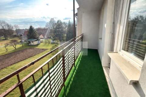 Mieszkanie 3 pokoje, 75m2,balkon,garaż murowany,działka 5a,Garbów
