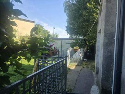 Na sprzedaż część domu z dużą działką - ul. Częstochowska