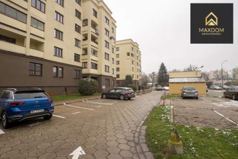 OKAZJA 400m Metro Trocka winda parking 2 balkony