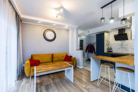 2pok 40 m 1 piętro Balkon Miejsce komórka