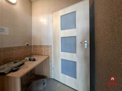 Lokal użytkowy 490 m2. Nowe Miasto.