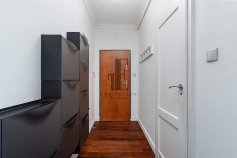 Plac Hallera 2 pokoje ciche cegła h 2,75m