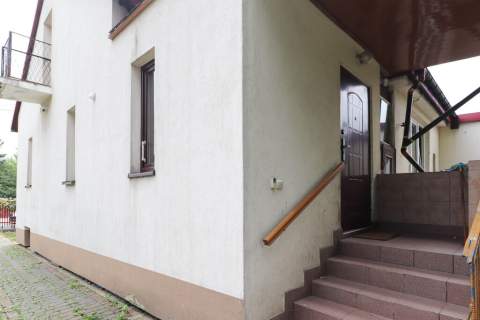 Dom w zielonej okolicy z dużą działką