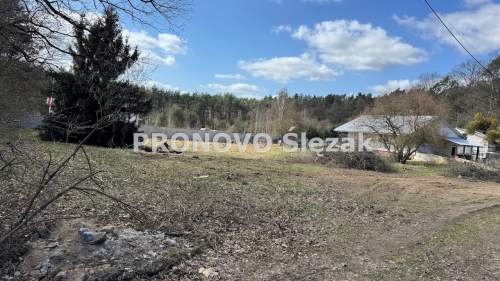 Jary 35a działka budowlana w otoczeniu lasów