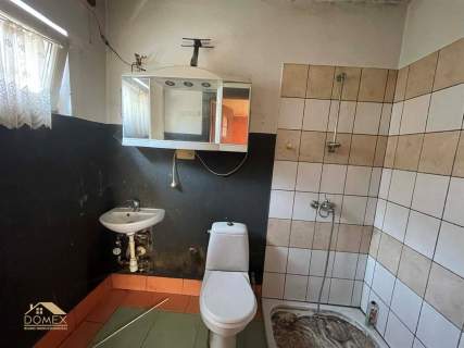 Budynek do remontu z garażem działka 455 m 