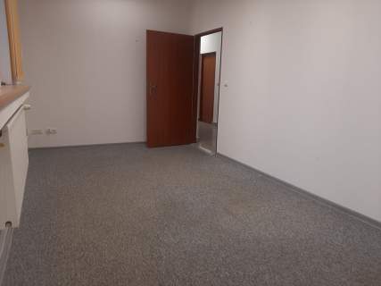 Biuro przy centrum logistyczno-magazynowym TEOPARK