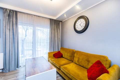 2pok 40 m 1 piętro Balkon Miejsce komórka
