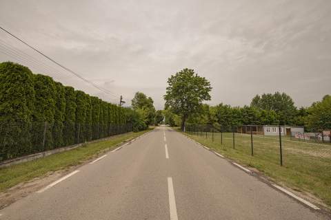 Działka w spokojnej okolicy, blisko Warszawy