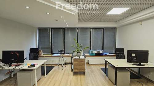 Lokal 60 m2 w małym biurowcu - Gdańsk Wrzeszcz