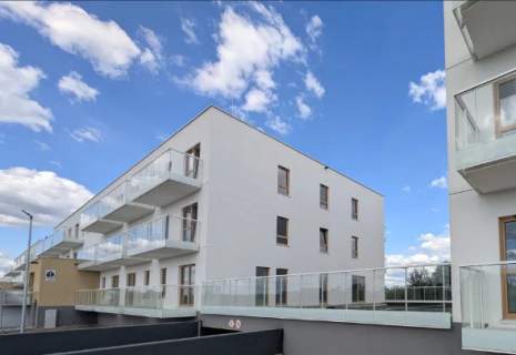 Ustawna kawalerka-do wydzielenia sypialnia-balkon