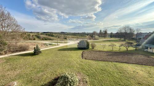 Mieszkanie 3 pokoje, 75m2,balkon,garaż murowany,działka 5a,Garbów