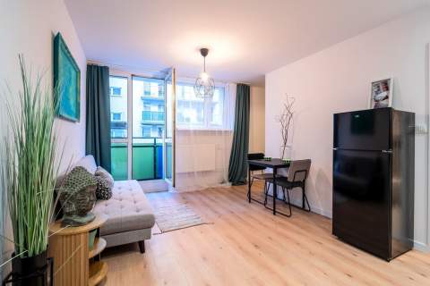 ŚWIEŻO PO REMONCIE OD ARCHITEKTA-M.MIEJSKIE-BALKON