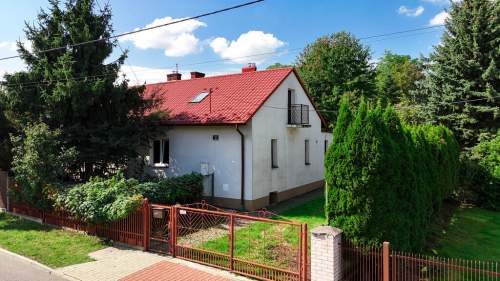 Dom w zielonej okolicy z dużą działką