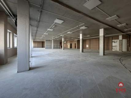 Lokal użytkowy 490 m2. Nowe Miasto.
