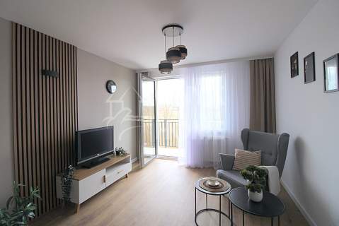 Nowe, wykończone 2 pok. mieszkanie, garaż 