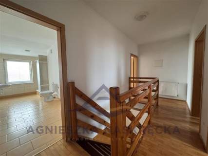 Bezczynszowe 2-poziomowe o pow. 117,30m2 w Darłowi