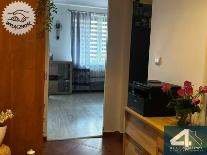 Urokliwe mieszkanie na pierwszym piętrze