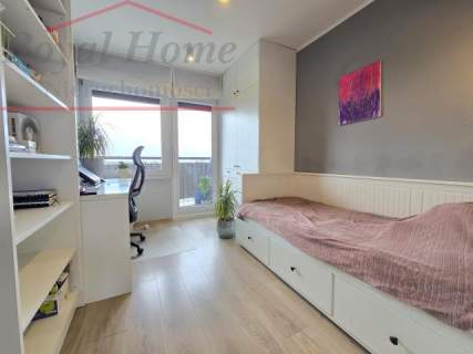 Nowoczesne, po remoncie, b. ładne 4 pok balkon.