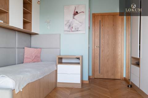 APARTAMENT NA SPRZEDAŻ PARKITKA